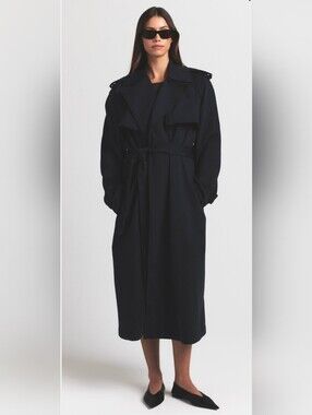 Skims FIRE! NWT! The Boyfriend Fleece Oversized Trench Coat in Onyx. Sz Sm. R2S!